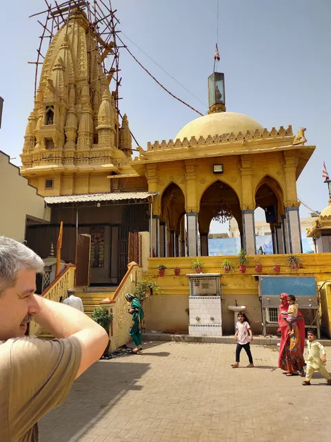 Sri Swaminarayan Temple