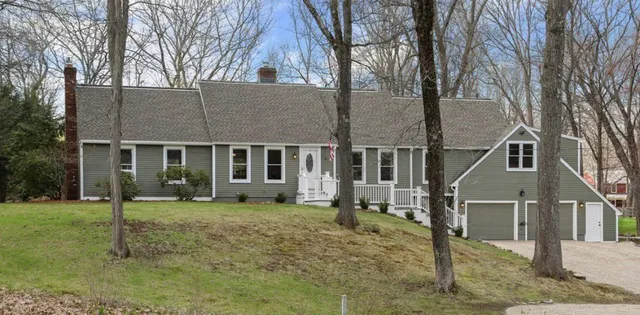 Callie Umenhofer, Realtor , Topsfield MA 01983