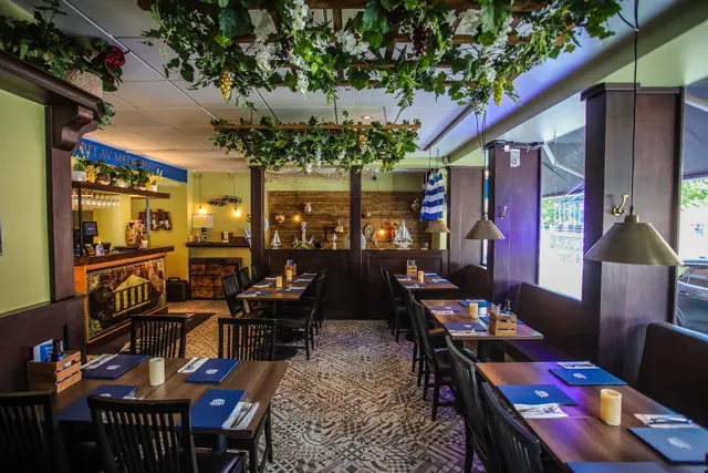 GREKISKA grill & bar