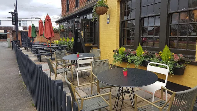 The Rose And Thistle