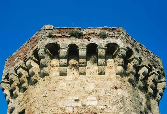 Torre Beccati Questo