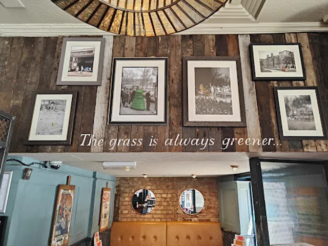 The Green Pub, Shepherds Bush