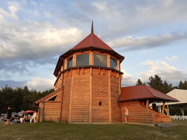 Magyarföldi fatemplom