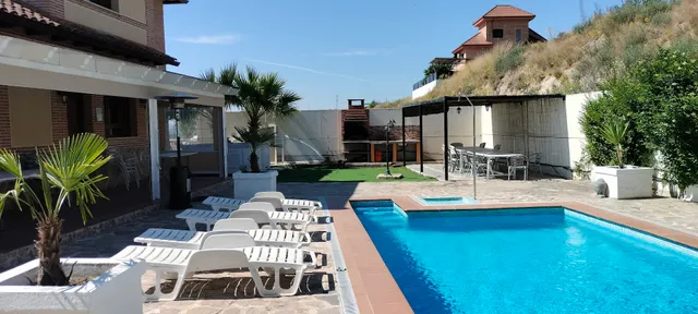 CASA JARDIN DEL VALLE