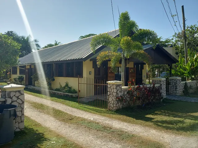 Mary Gate of Heaven Catholic Church