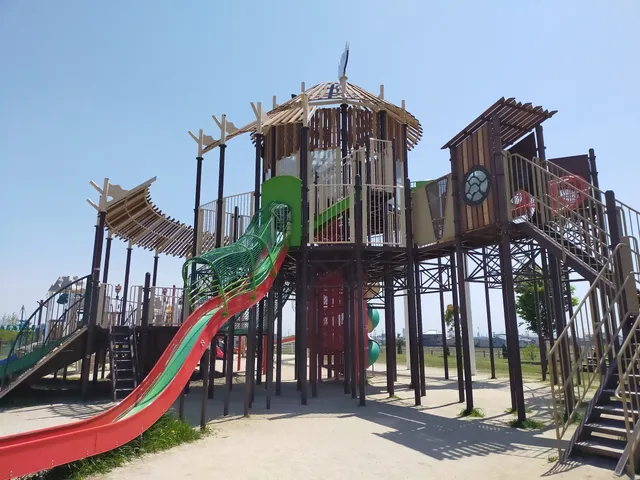 Shirakobato Aquatic Park