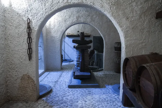Canava Santorini