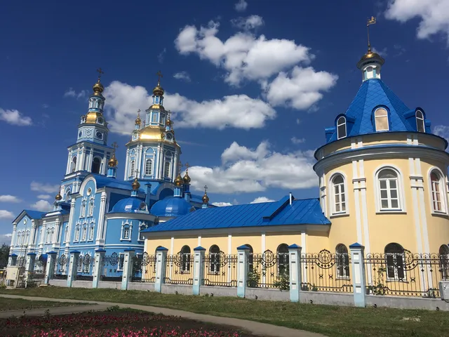 Khram Vo Imya Vsekh Svyatykh