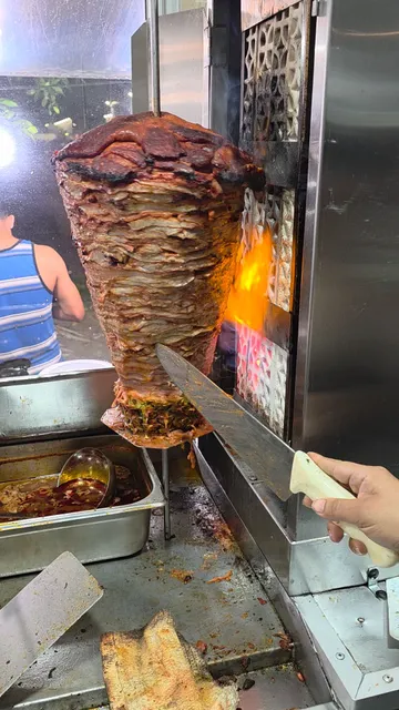 Tacos los gordos estilo tijuana