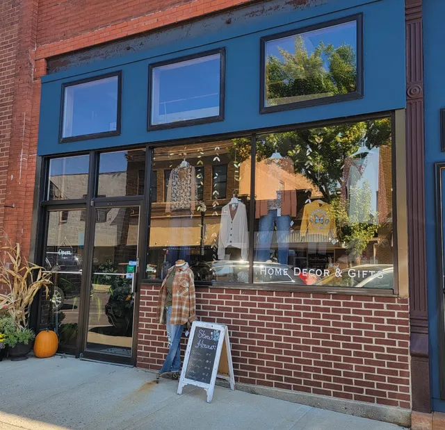 Cosmos and Clover Boutique