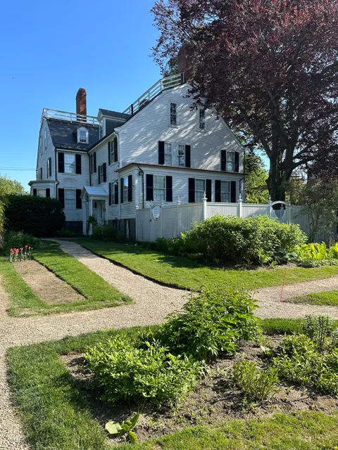 Allison's House (Hocus Pocus)