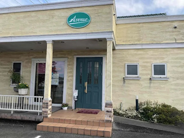 アベニュー福居店