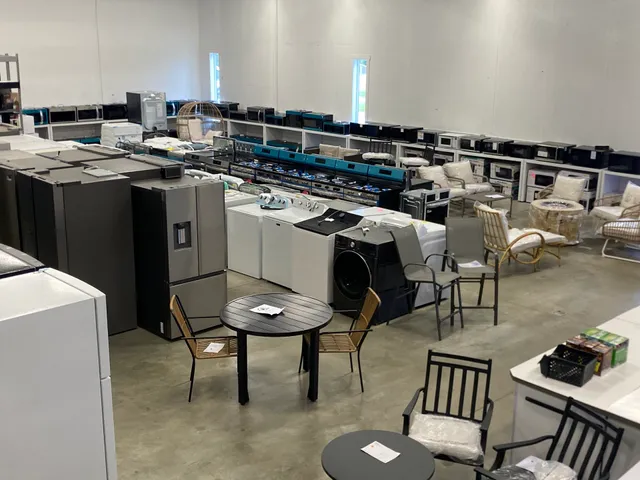 Bayless Scratch and Dent Appliances and More