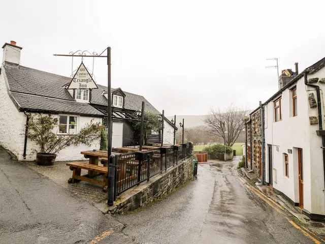 The Triangle Inn
