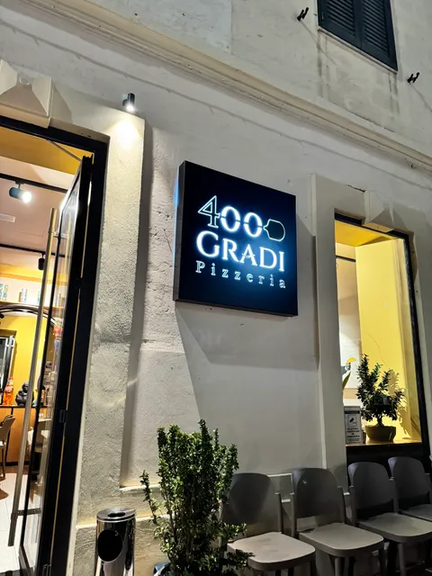 400 Gradi