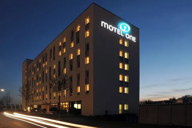 Hotel Motel One Frankfurt-Airport