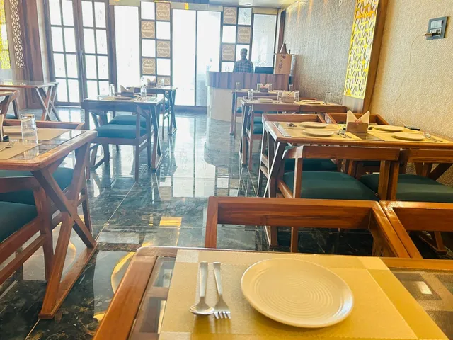 VRINDA HERITAGE HOTEL & BANQUET HALL