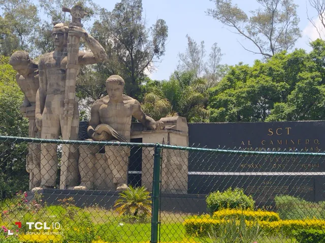 Monumento El Caminero