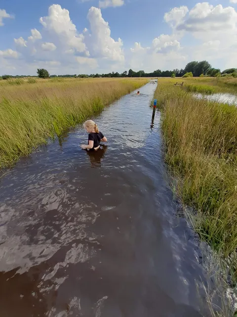 Het blotevoetenpad/'t Blôde Fuottenpaad