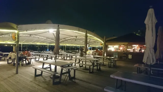 RESORT TERRACE BBQ(夏季限定営業)｜THE LUIGANS Spa & Resort内
