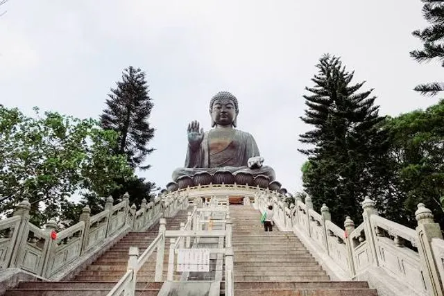 Tian Tan Buddha