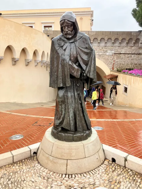 François Grimaldi Statue