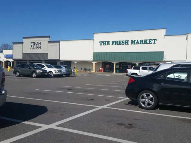 Hilltop North Shopping Center