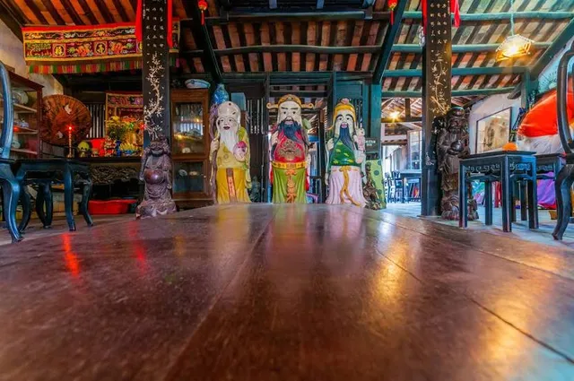 The Old House of Phung Hung