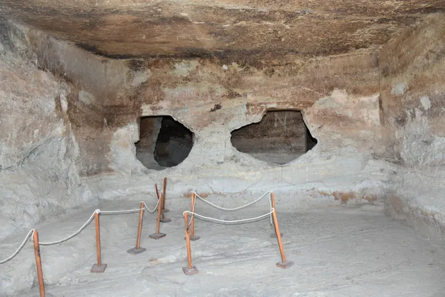 Necropolis of Filigosa and Nuraghe Ruggiu