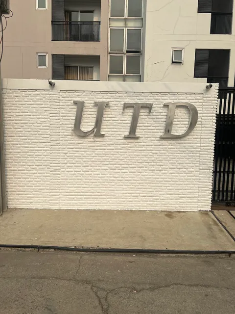 UTD8 Hotel & Residence