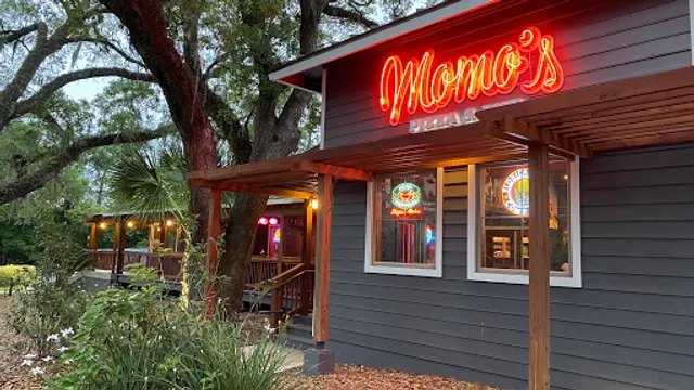Momo's Pizza - Pensacola Street