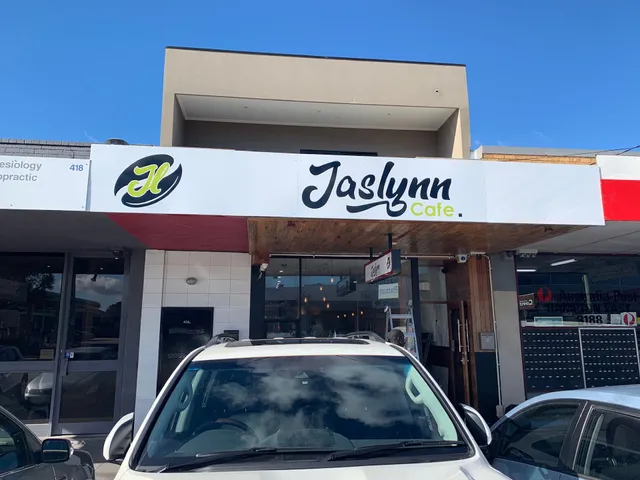 Jaslynn Café