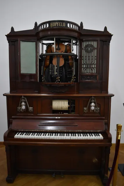 Muzeul Ştiinţei şi Tehnicii „Ştefan Procopiu”