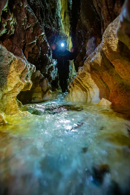 Irimizu-shōnyūdō Limestone Cave