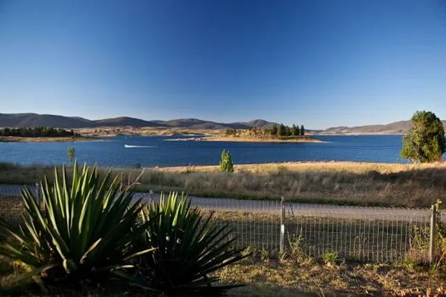Lake Jindabyne