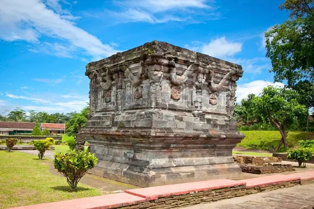 Penataran Temple