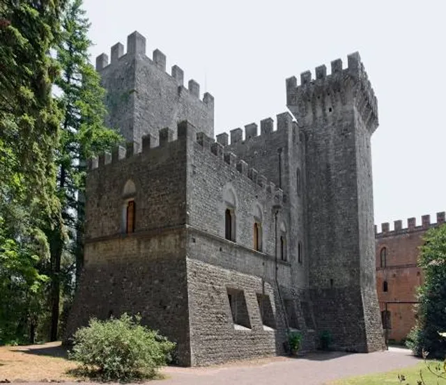Castello di Monteluco a Lecchi