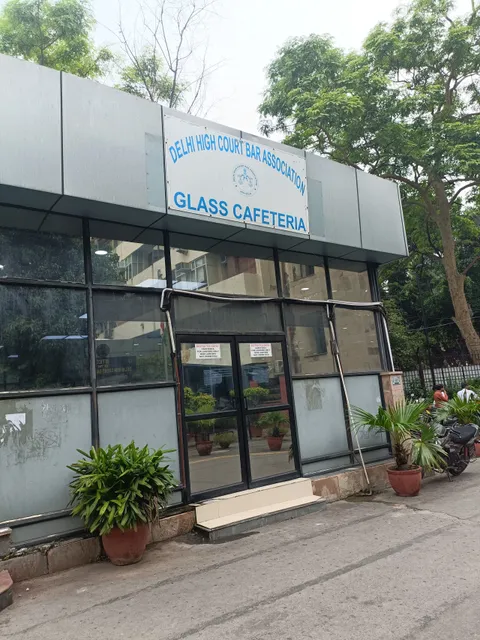 Glass Canteen, Delhi High Court