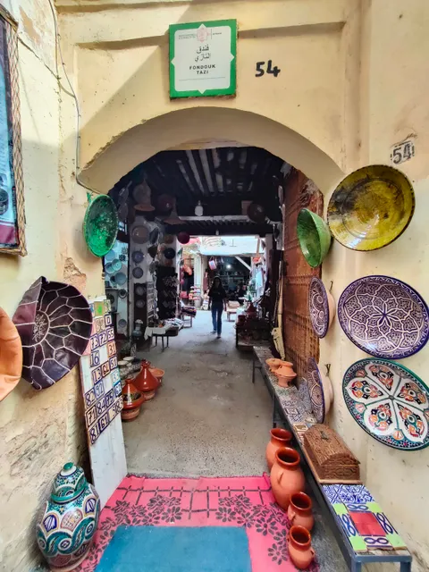 Henna Souk and pottery