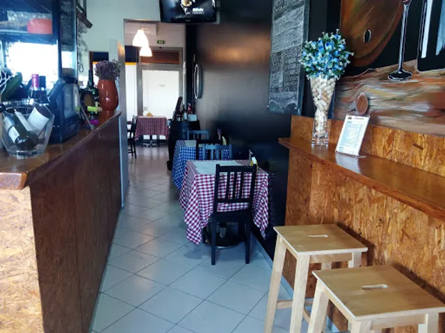 Os Pipos - Petiscaria