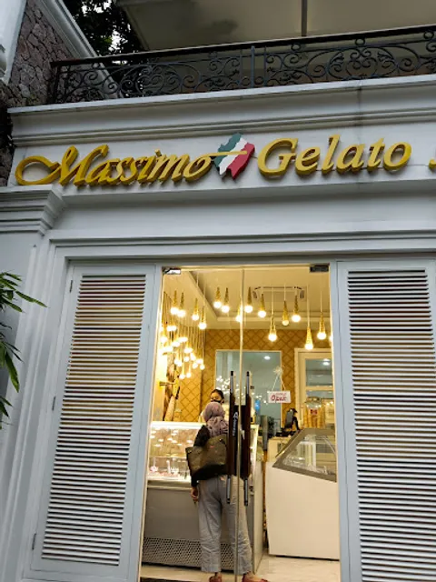 Gondola Resto & Lounge