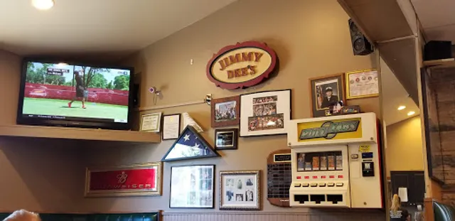 Jimmy Dee's Restaurant Lounge