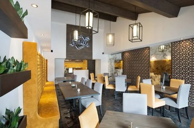 La Tavola - Creative Bistro