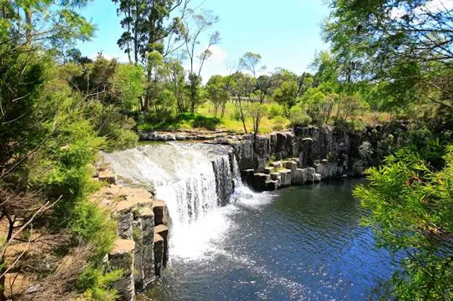 Charlies Rock Waterfall