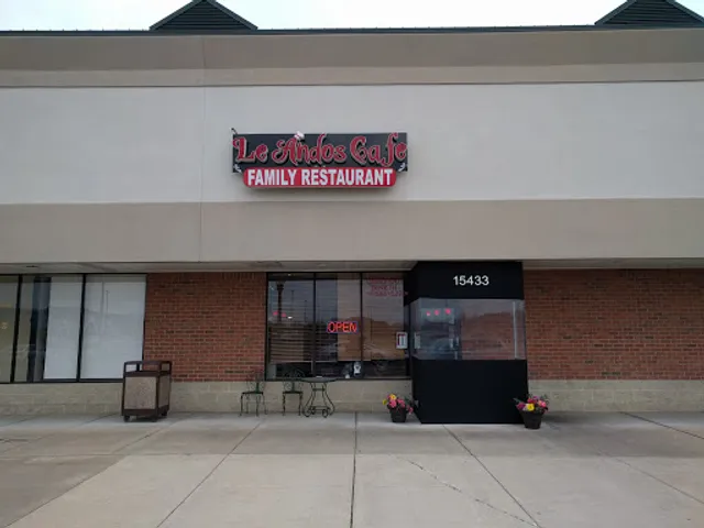 Le Andos Cafe