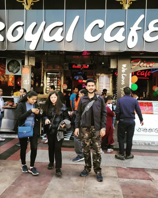 Royal Cafe(Hazratganj)