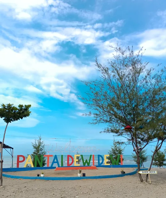 Pantai Dewi-Dewi