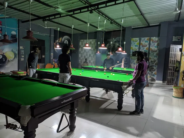 Chain Snookers Club and Cafe