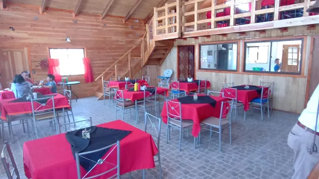 Restaurante pollo a las brasas la cruza