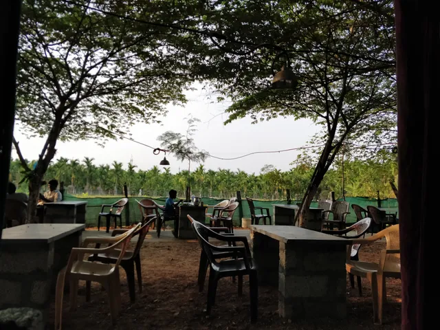 Green Fish Land Restaurant